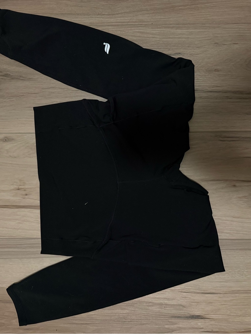 2 pairs of maternity leggings